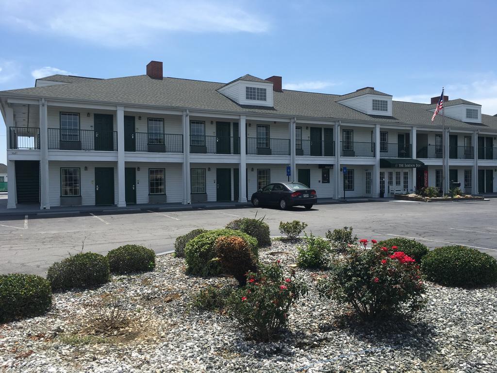 Jameson Inn Douglas Exterior photo