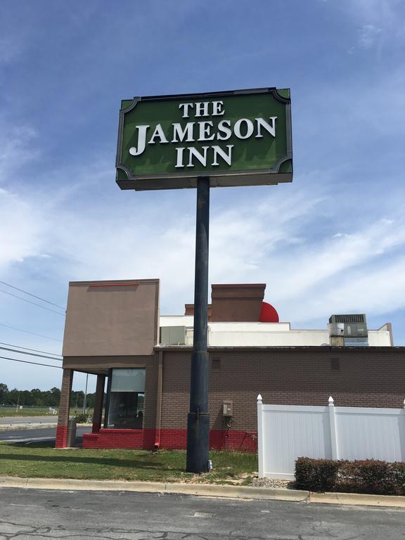 Jameson Inn Douglas Exterior photo
