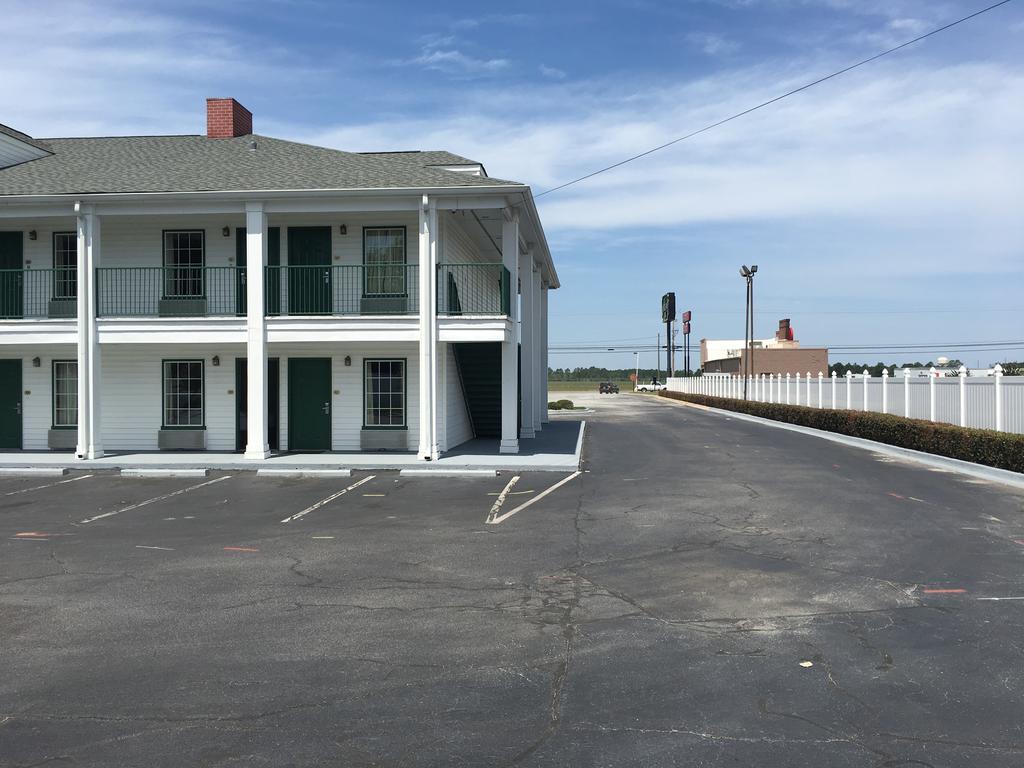 Jameson Inn Douglas Exterior photo